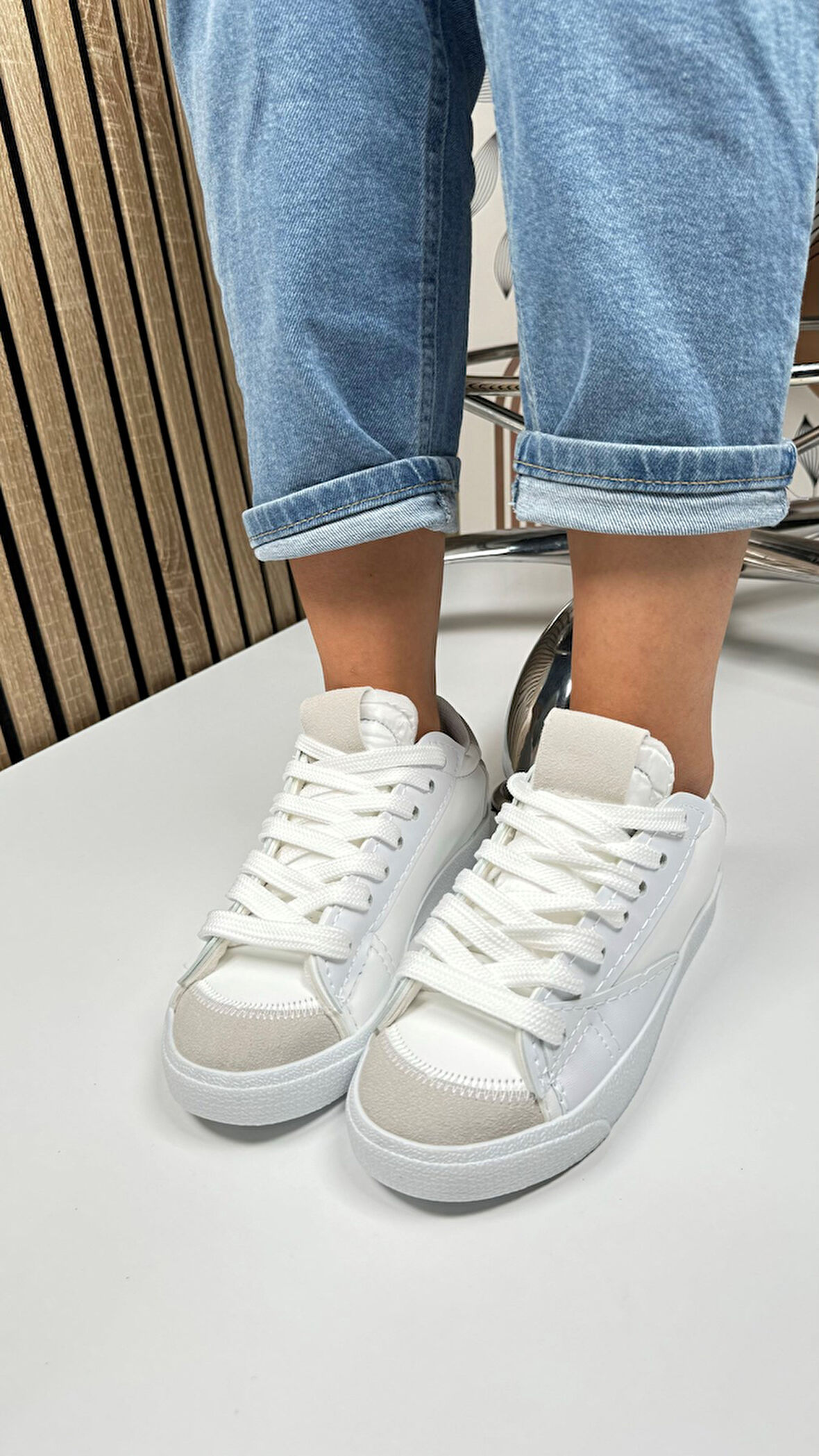 Günlük Kadın Sneaker Bağcıklı Tırtıklı Taban Süet Detaylı Yürüyüş Spor Ayakkabı 07