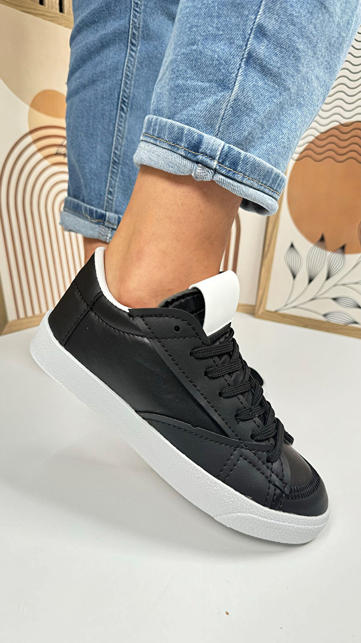 Günlük Kadın Sneaker Bağcıklı Tırtıklı Taban Süet Detaylı Yürüyüş Spor Ayakkabı 07