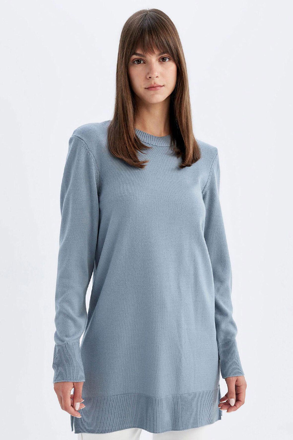 DeFacto Regular Fit Bisiklet Yaka Yırtmaçlı Basic Düz Triko Kazak Tunik H3431AZ24AUBE690