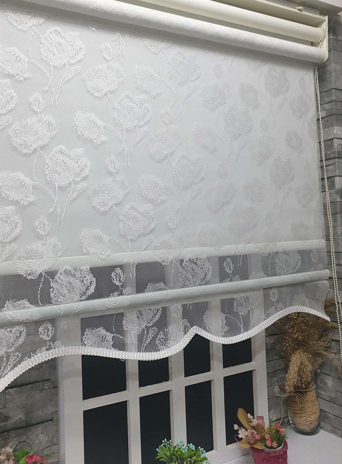 Çift Mekanizmalı Kirli Beyaz Tül Perde ve Ekru Stor Perde STB1093