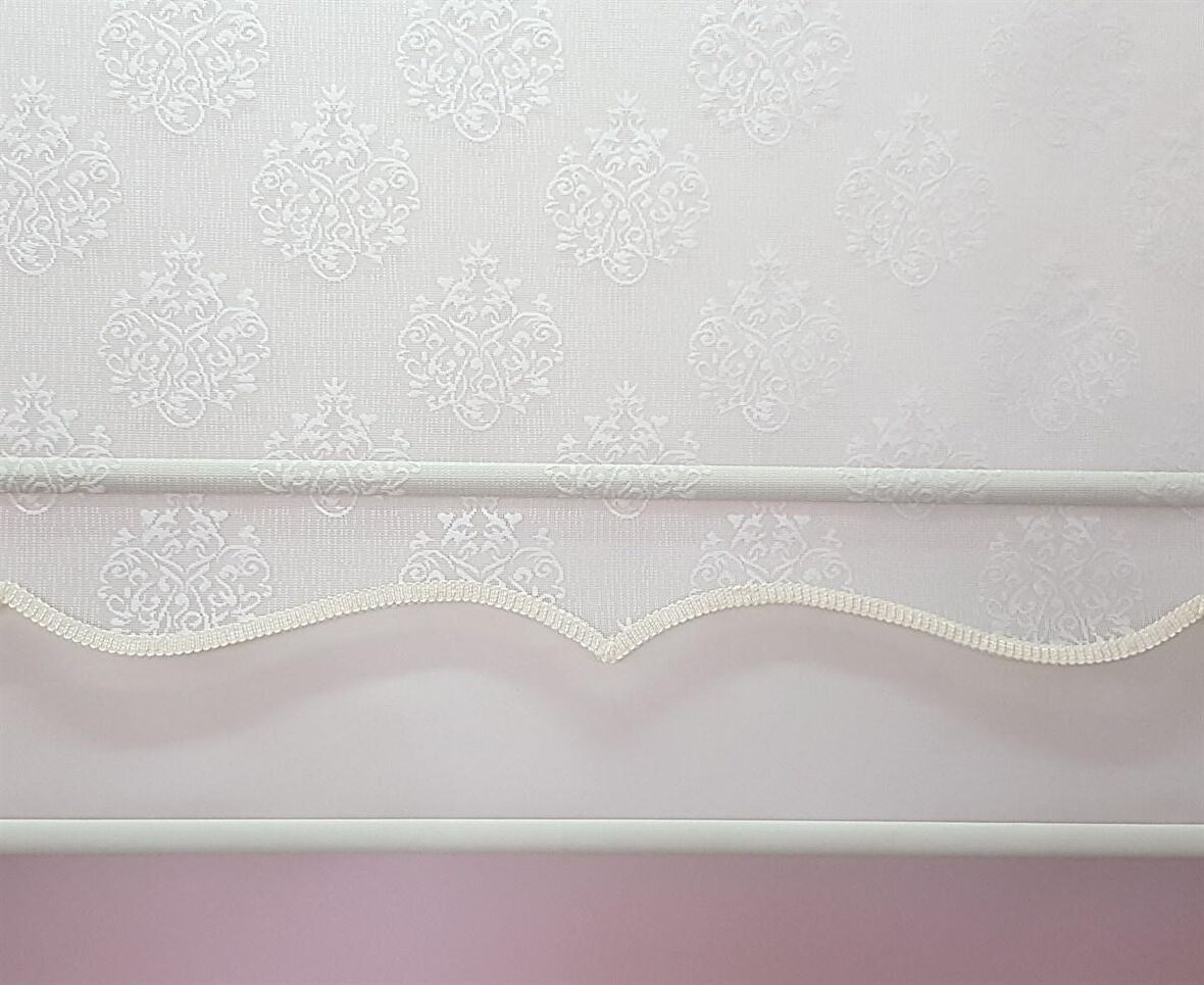 Çift Mekanizmalı Kirli Beyaz Damask Tül Perde ve Ekru Stor Perde STB45252-V01