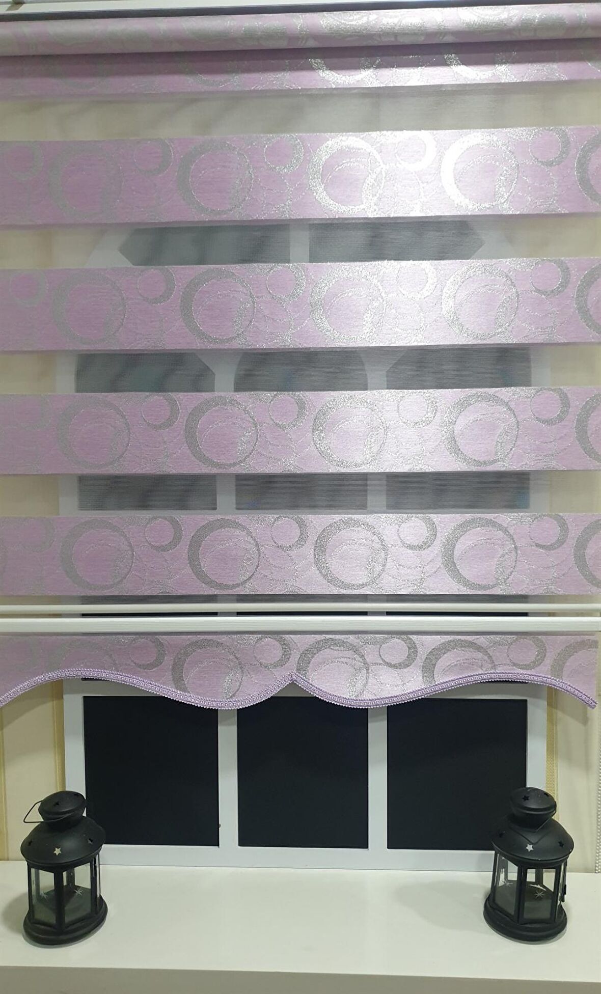 Zebra Stor Perde Halka Desen Lila Gümüş Simli Etek Dilimli STB901