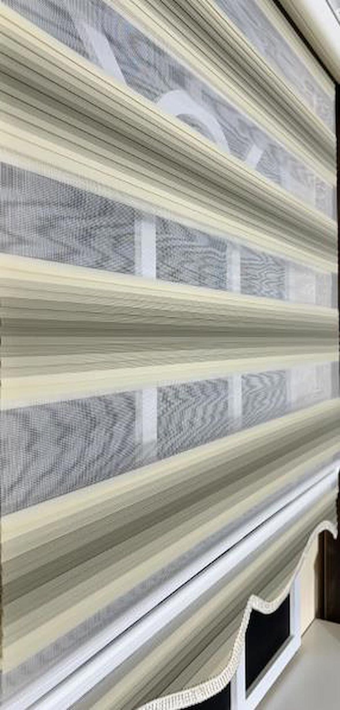 Zebra Stor Plise Krem Renk Geçişli Etek Dilimli ST129