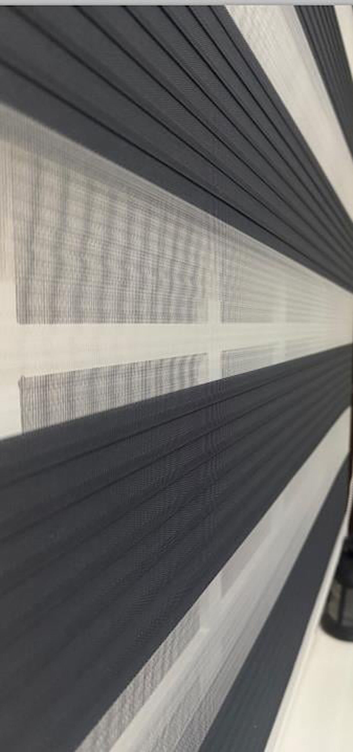 Pileli Antrasit Zebra Stor Kaliteli Güneşlik Perde STB-131
