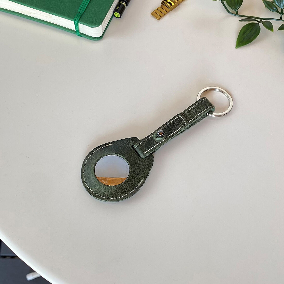 Modica Mendoza - Hakiki Deri El Yapımı Airtag Kılıfı Anahtarlık - Minimalist Tasarım