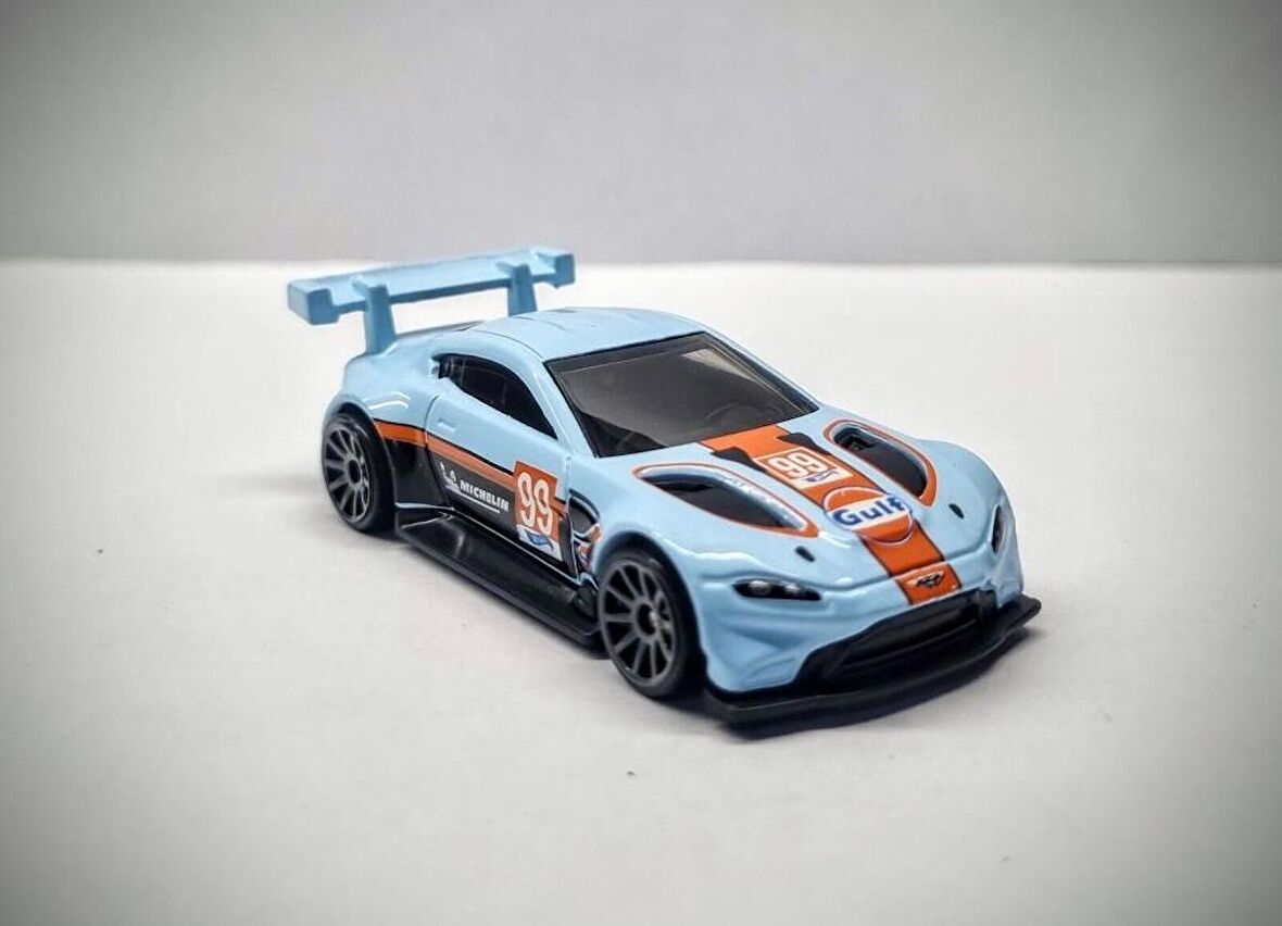 Hot Wheels Tekli Arabalar ASTON MARTİN VANTAGE GTE HKK84
