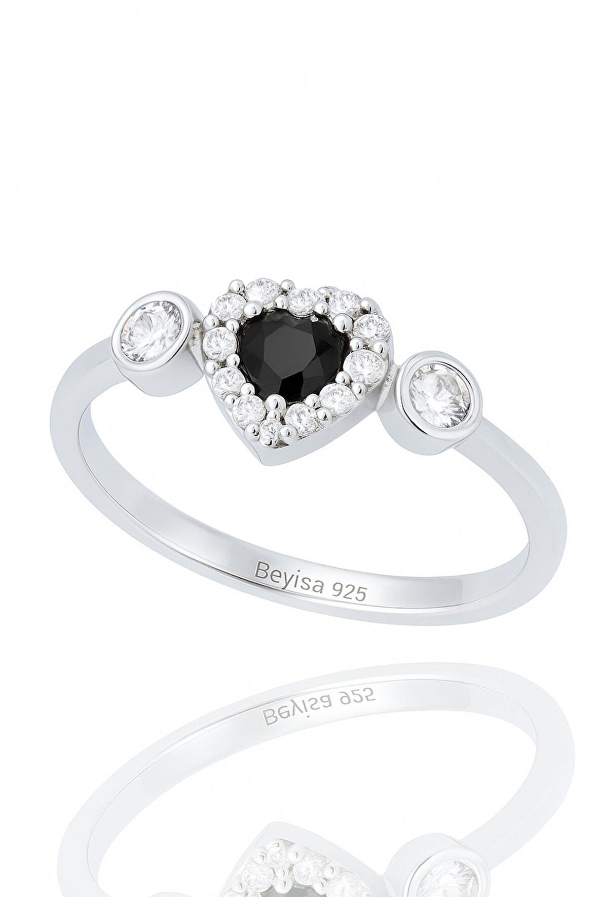 Minera Serisi Siyah Oniks Zirkon Taşlı Kalp Gümüş Kadın Yüzük
