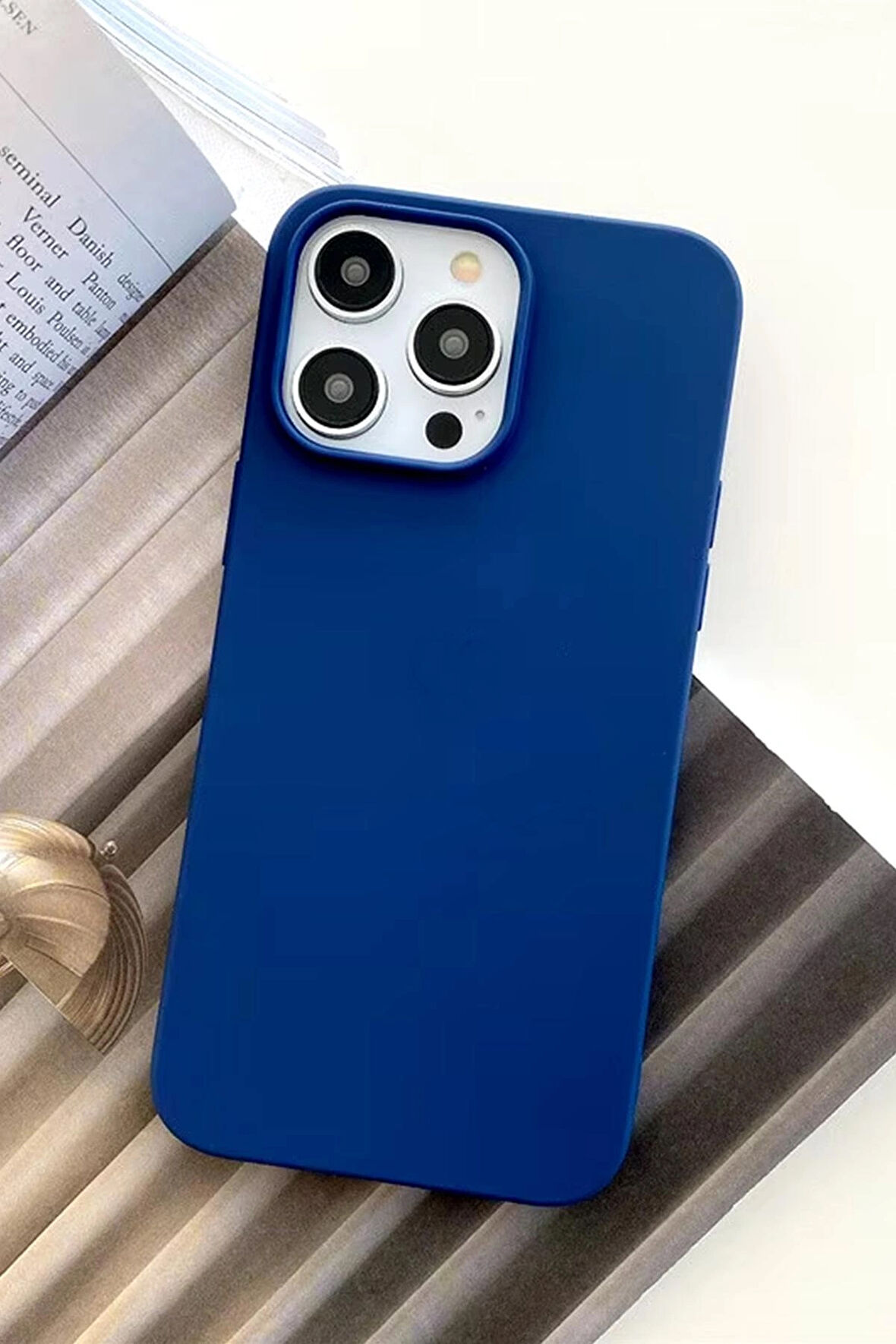 Apple iPhone 15 Pro Uyumlu Lansman Silikon Kılıf