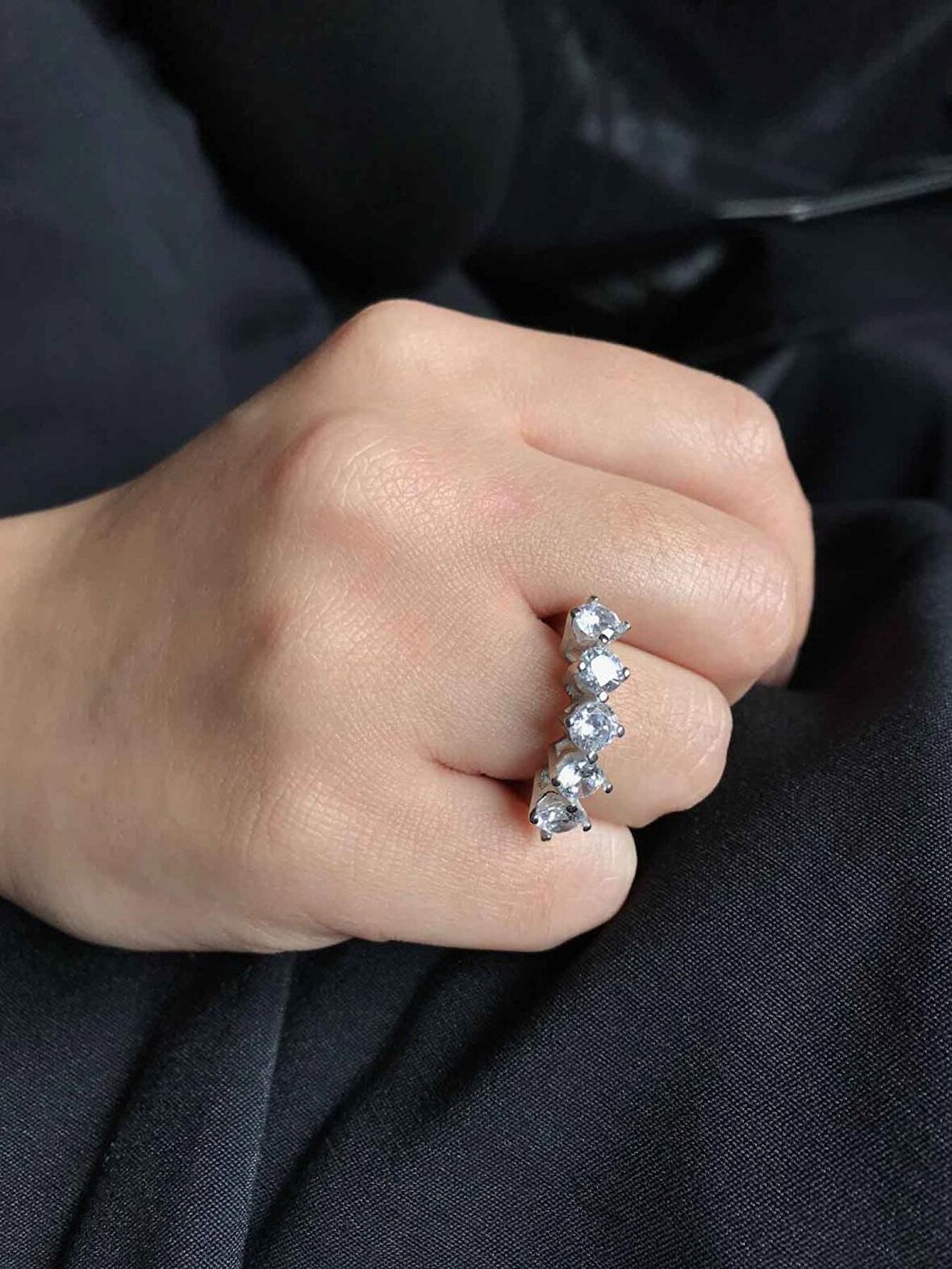 Beştaş Beştaşlı 5 Taşlı 925 Ayar Gümüş Kadın Yüzük