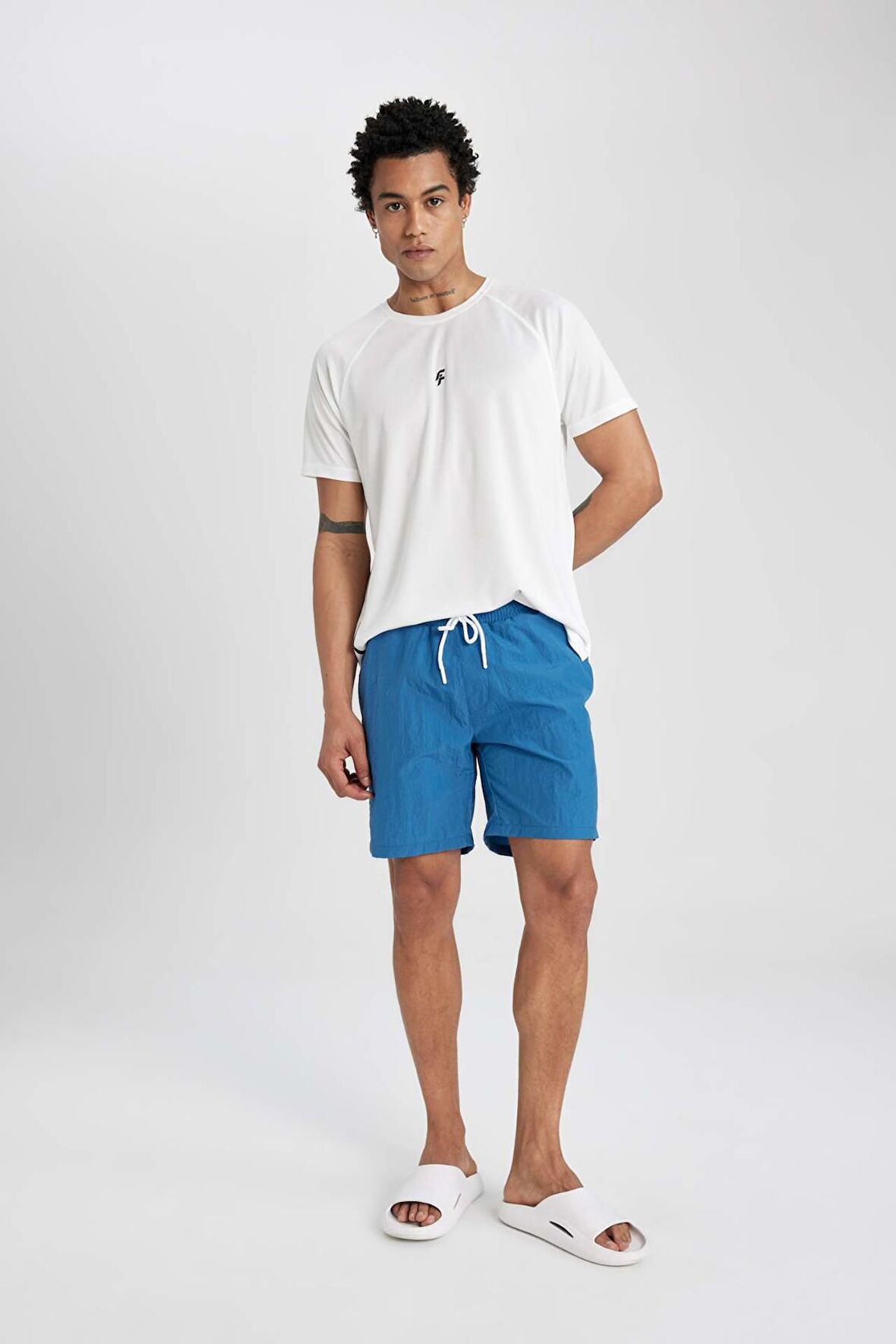 DeFactoFit Regular Fit Baskılı Kısa Boy Sporcu Deniz Şortu B5991AX24HSBE376