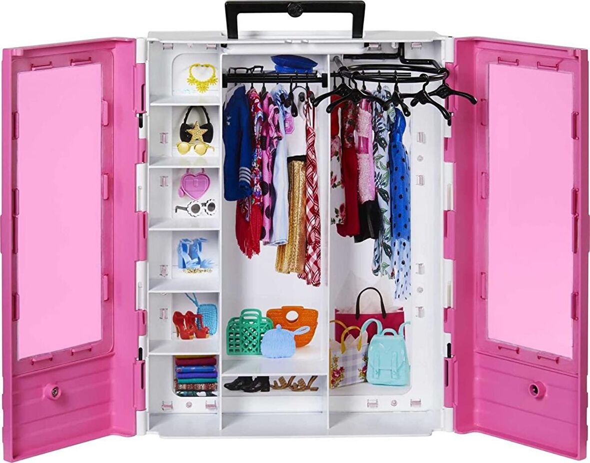 Barbie Nin Pembe Gardırobu GBK11