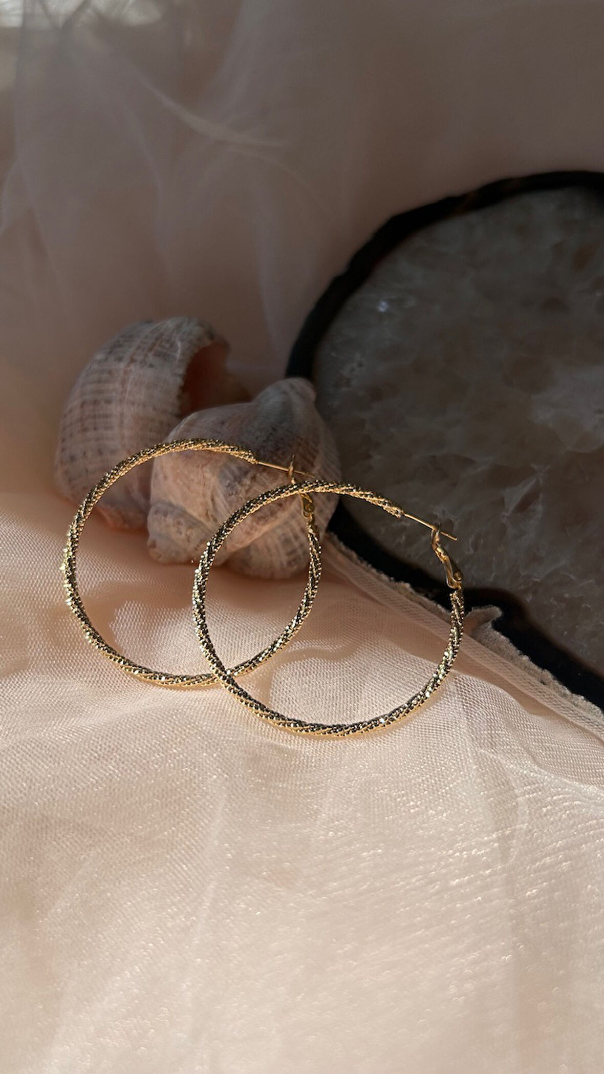 14 K kararmaz halka küpe