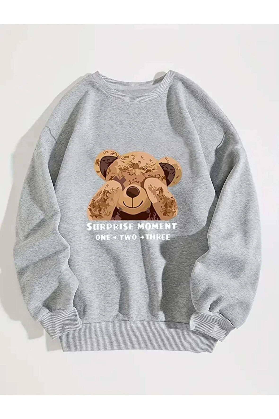 Kelebek Desenli Kapüşonlu Cepli Sweatshirt