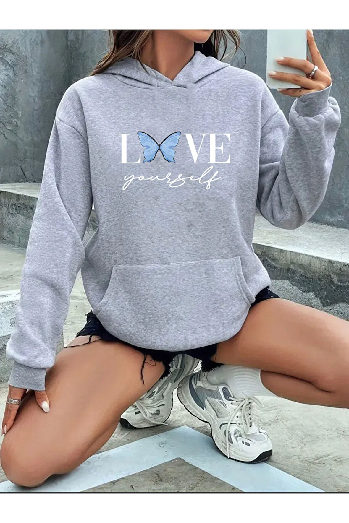 Love Yorself Detaylı Kapüşonlu Sweatshirt
