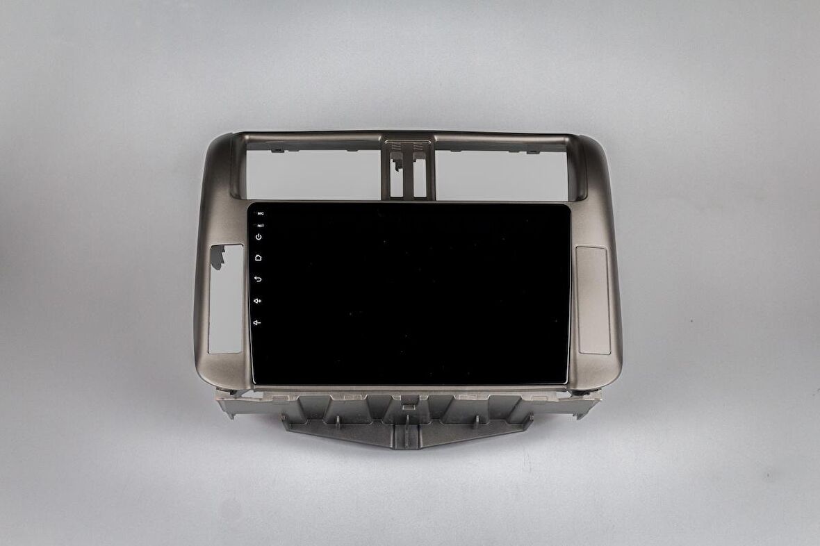 Toyota Prado (2010-2013) Uyumlu Android Multimedya Sistemi – 4 Çekirdek İşlemci, 4GB RAM, 64GB Hafıza, CarPlay & Android Auto, Geri Görüş Kamerası