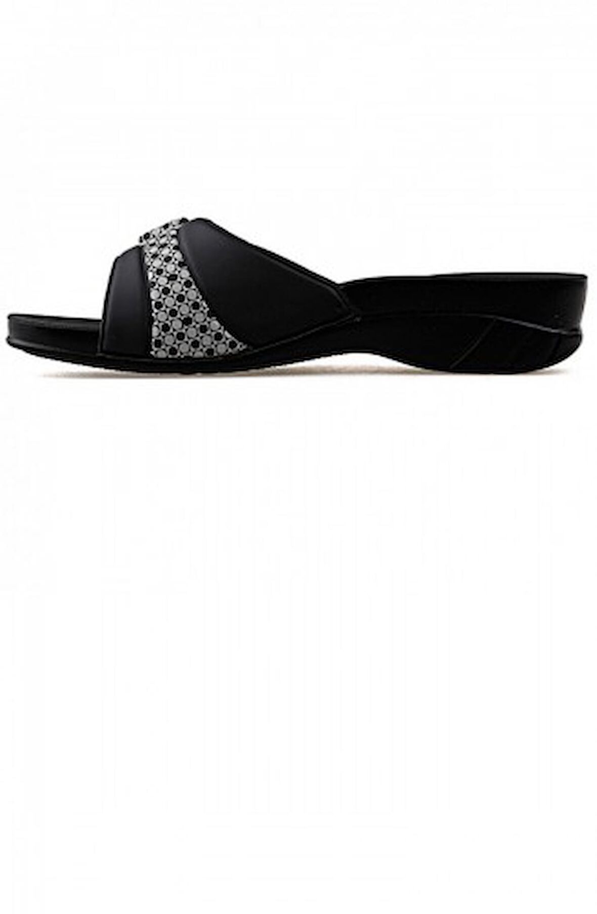 FLORA ZENNE (35-41)