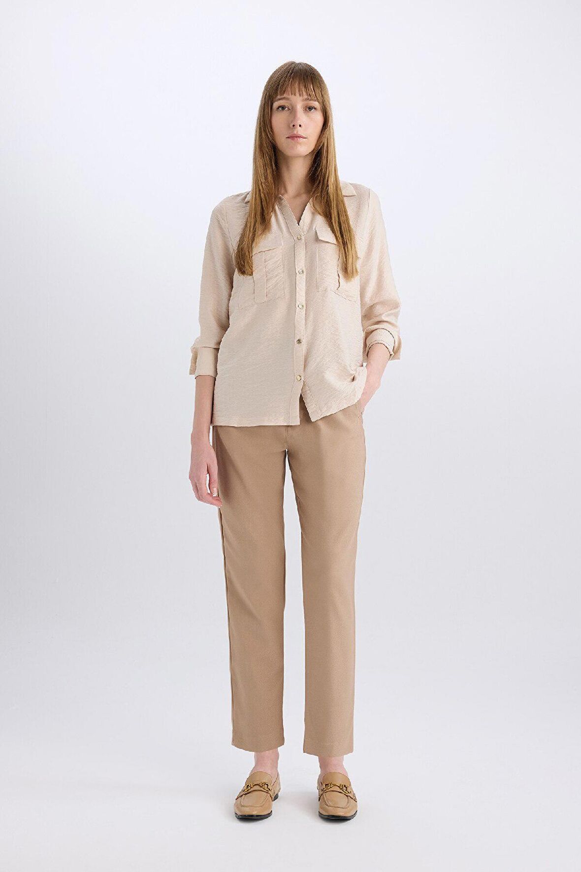 DeFacto Slim Fit Dar Kesim Cepli Yüksek Bel Kısa Paça Basic Düz Kumaş Pantolon A5197AX23WNBG577