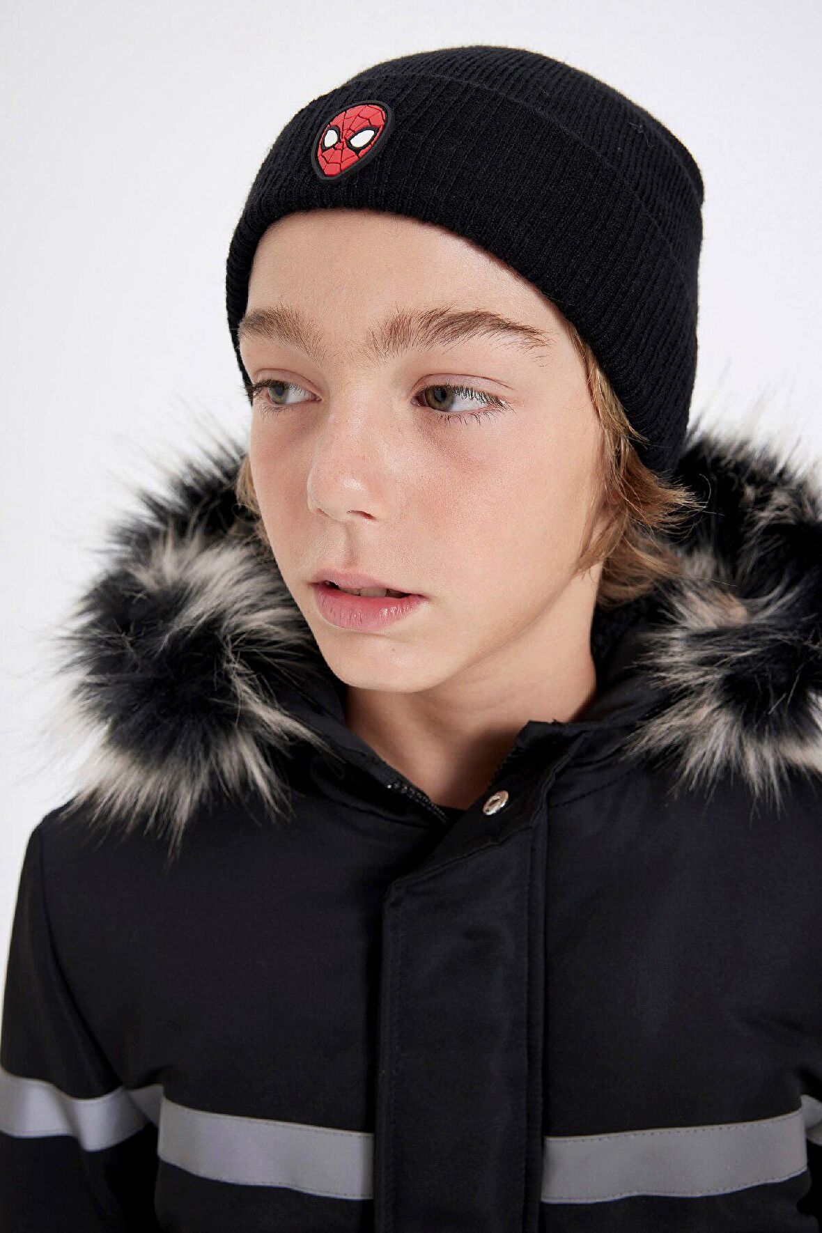 DeFacto Erkek Çocuk Marvel Spiderman Triko Bere C8639A824WNBK27