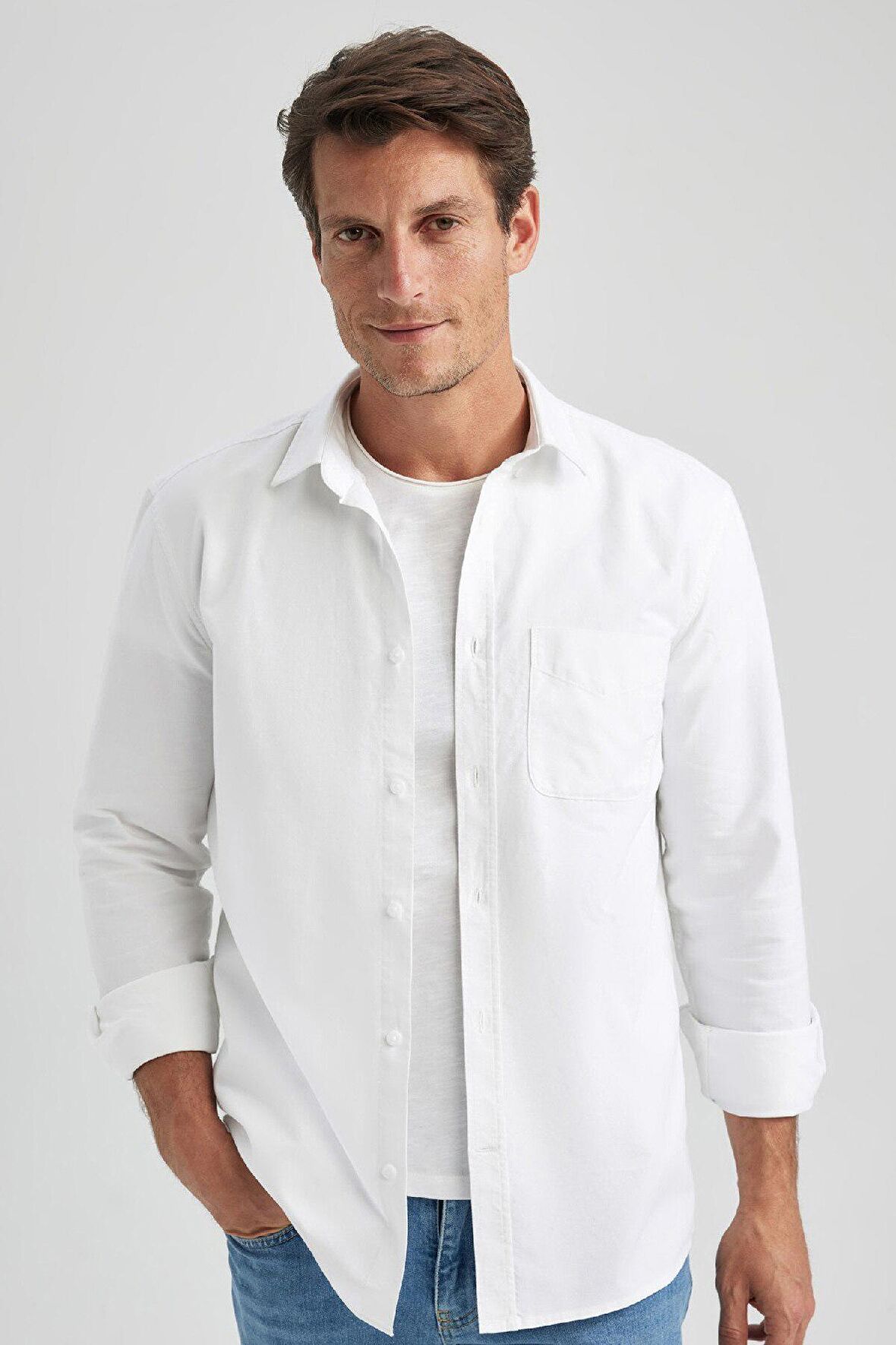 DeFacto Regular Fit Polo Yaka Oxford Basic Düz Uzun Kollu Beyaz Gömlek A8028AX23AUWT34