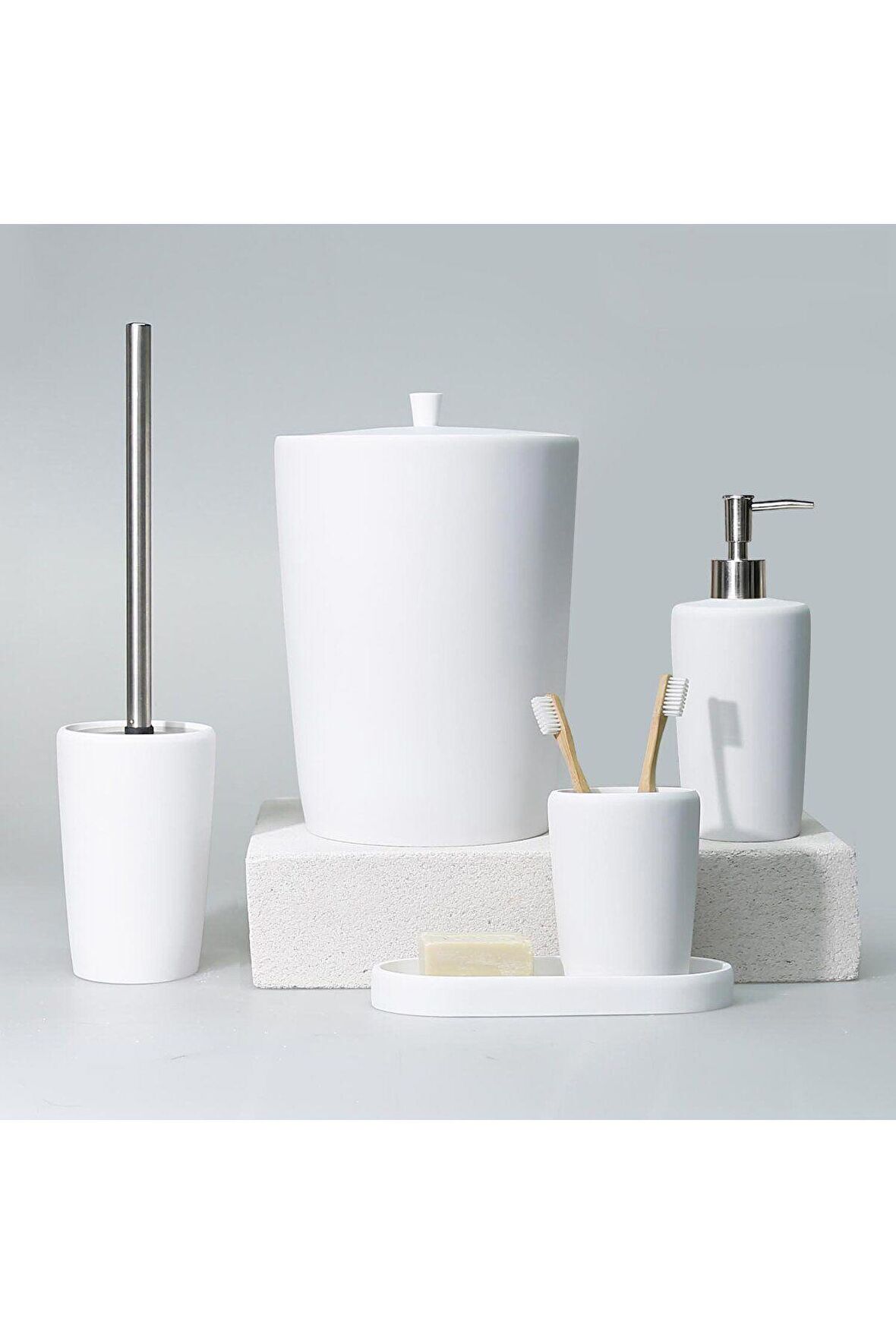 Conical Banyo Seti Beyaz
