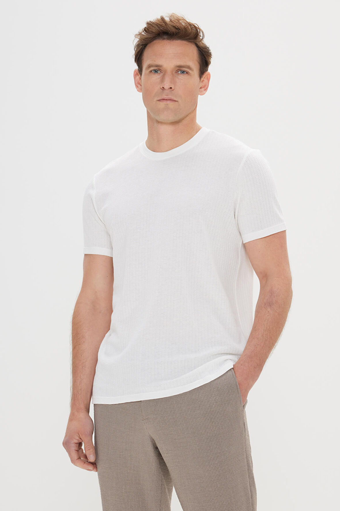 Slim Fit Dar Kesim %100 Pamuk Armürlü Bisiklet Yaka Tişört