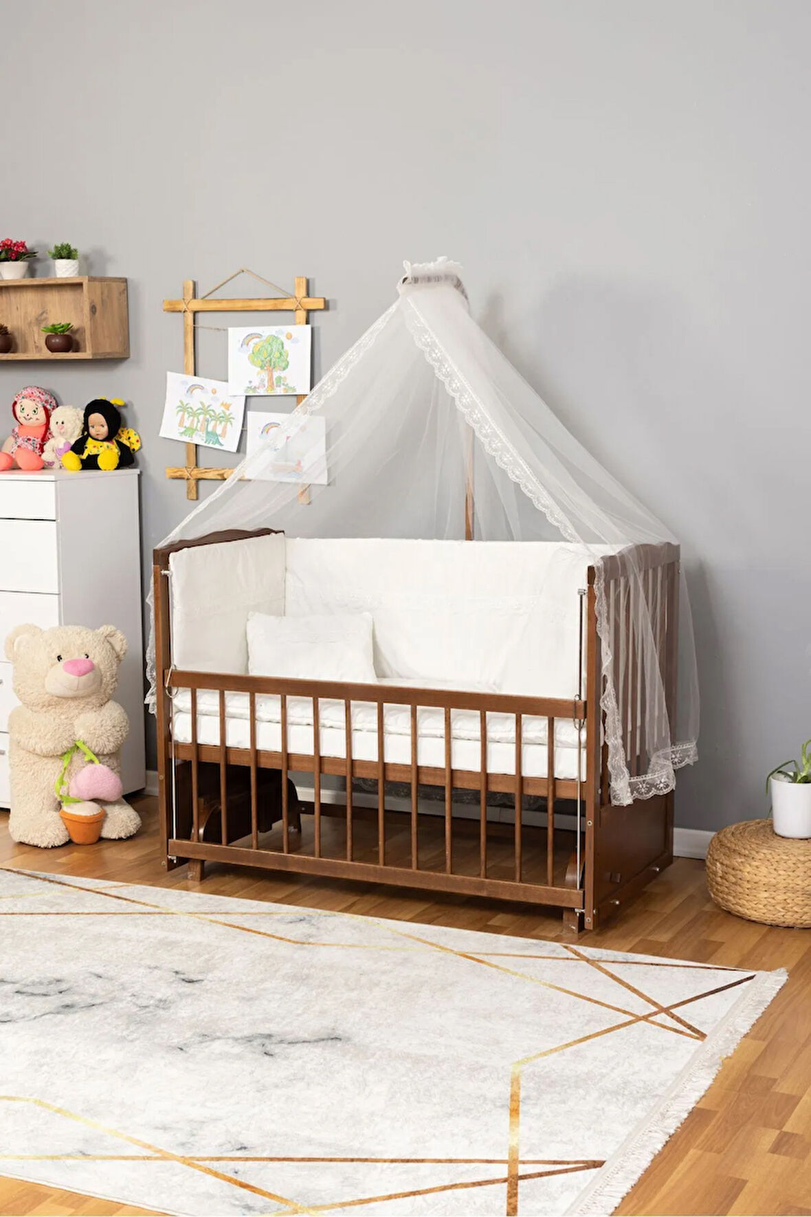 Ahşap Beşik Anne Yanı Beşik Ceviz 60x120 - Krem Güpür Uyku Seti Yatak