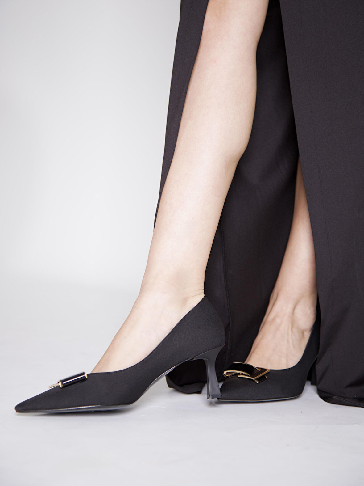 315851140-1 Tekstil Kadın Topuklu Siyah Ayakkab