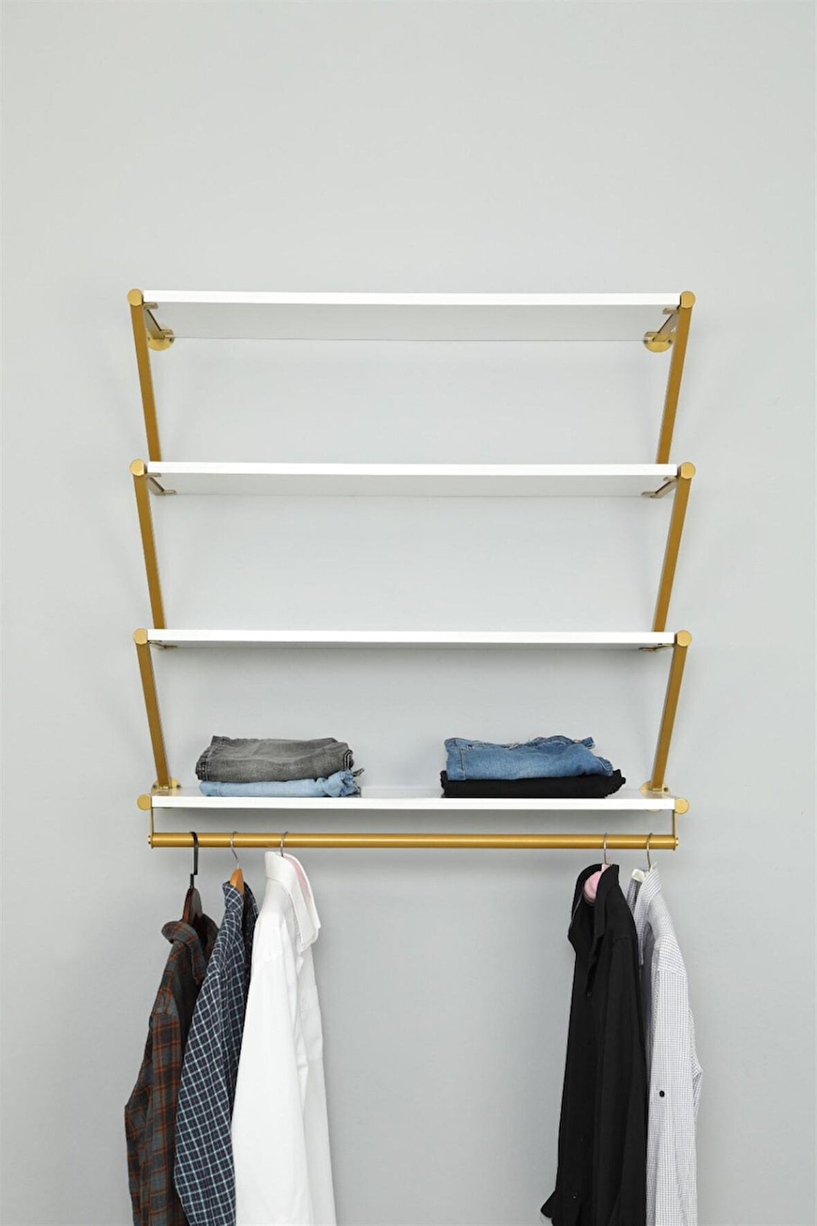 Duvara monte Z Raflı ve Askılı Stand