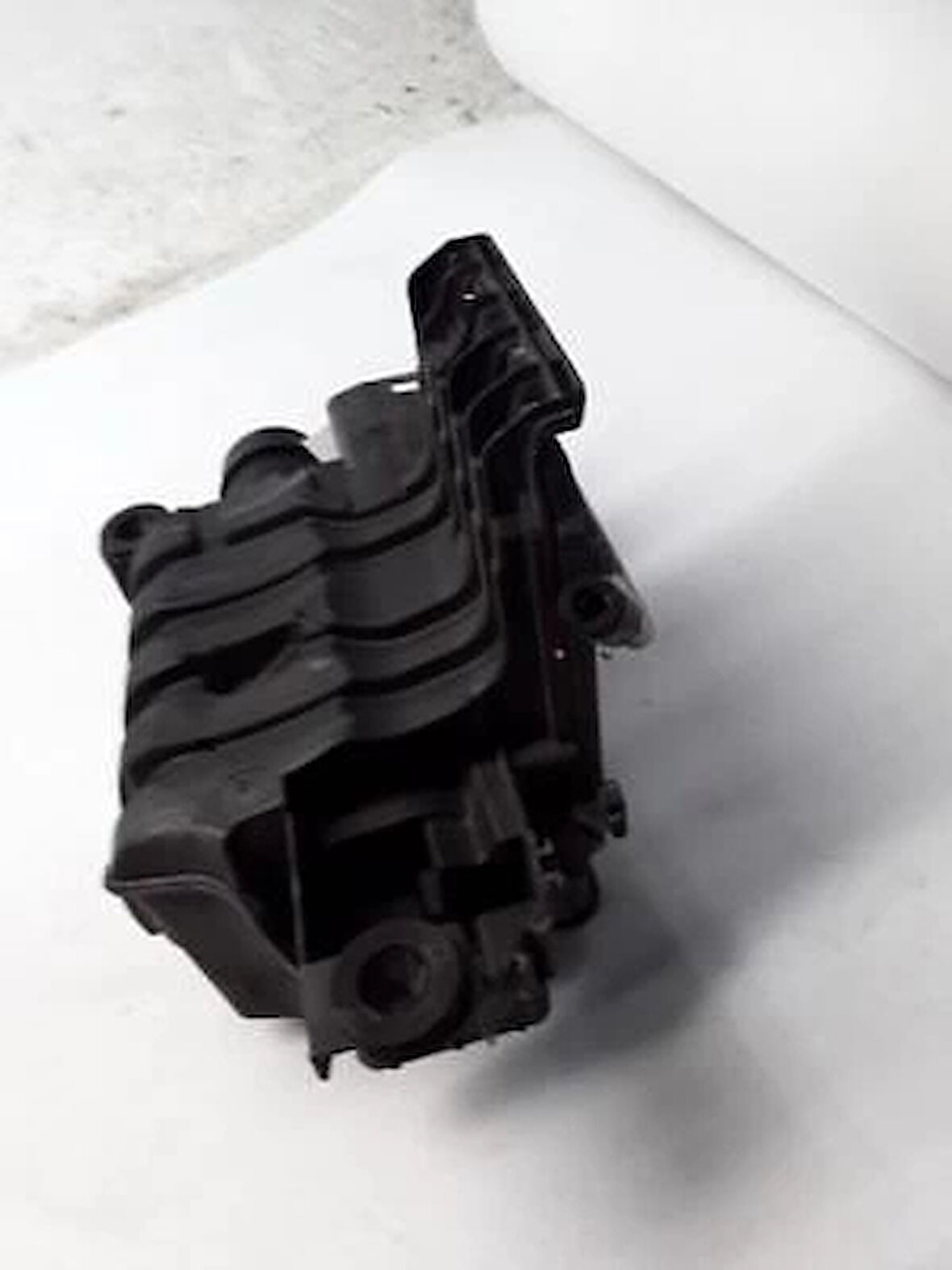 Far Sabıtleme Cıvatası Opel Astra J Insıgnıa A Bm 09- (Oem No: 1218921)