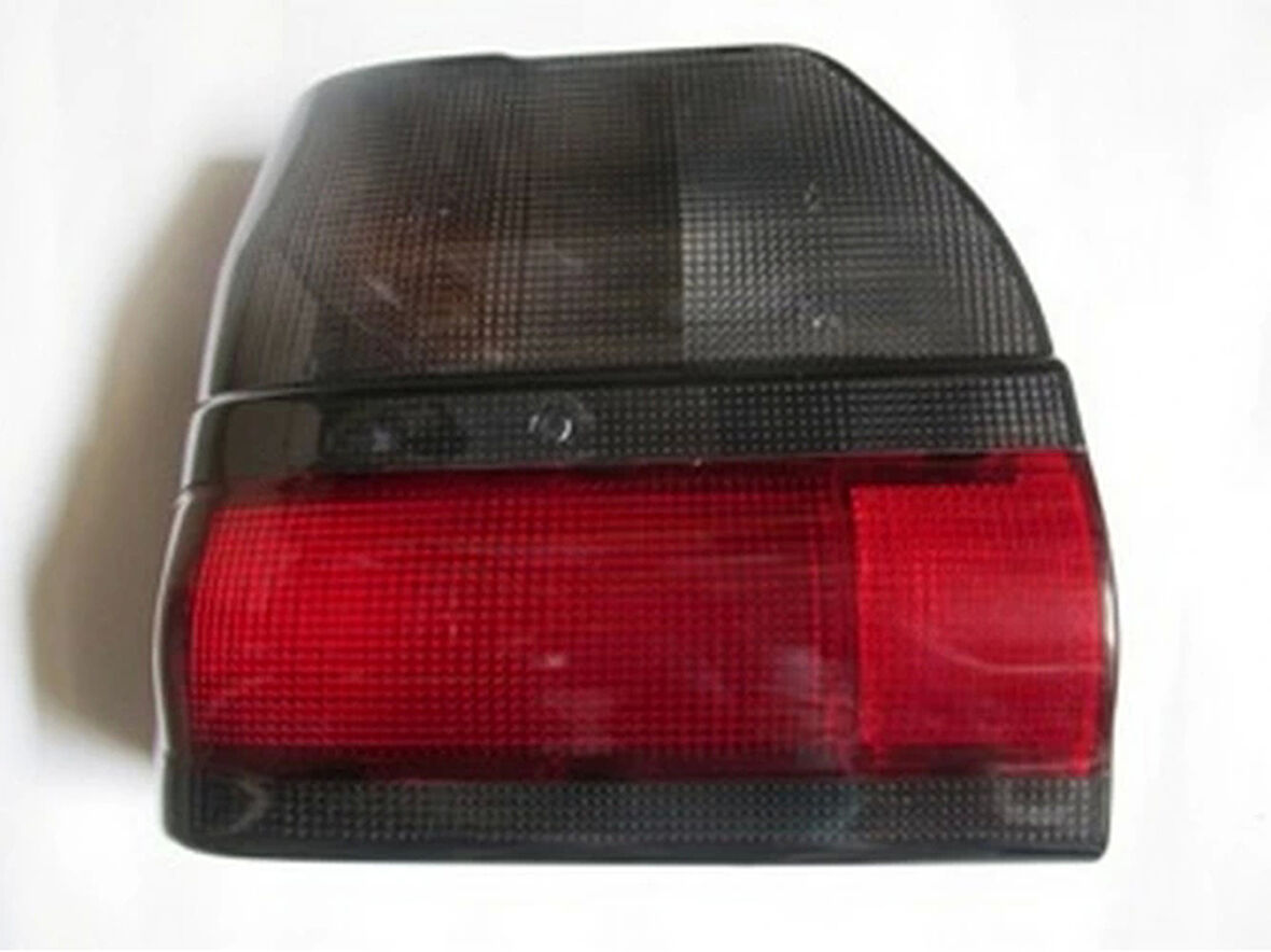 1992-2001 Renault R19 Europa Stop Lambası Sol (Sedan) Füme-Kırmızı (Duysuz) (Pleksan) (Adet) (Oem No:7701036018)