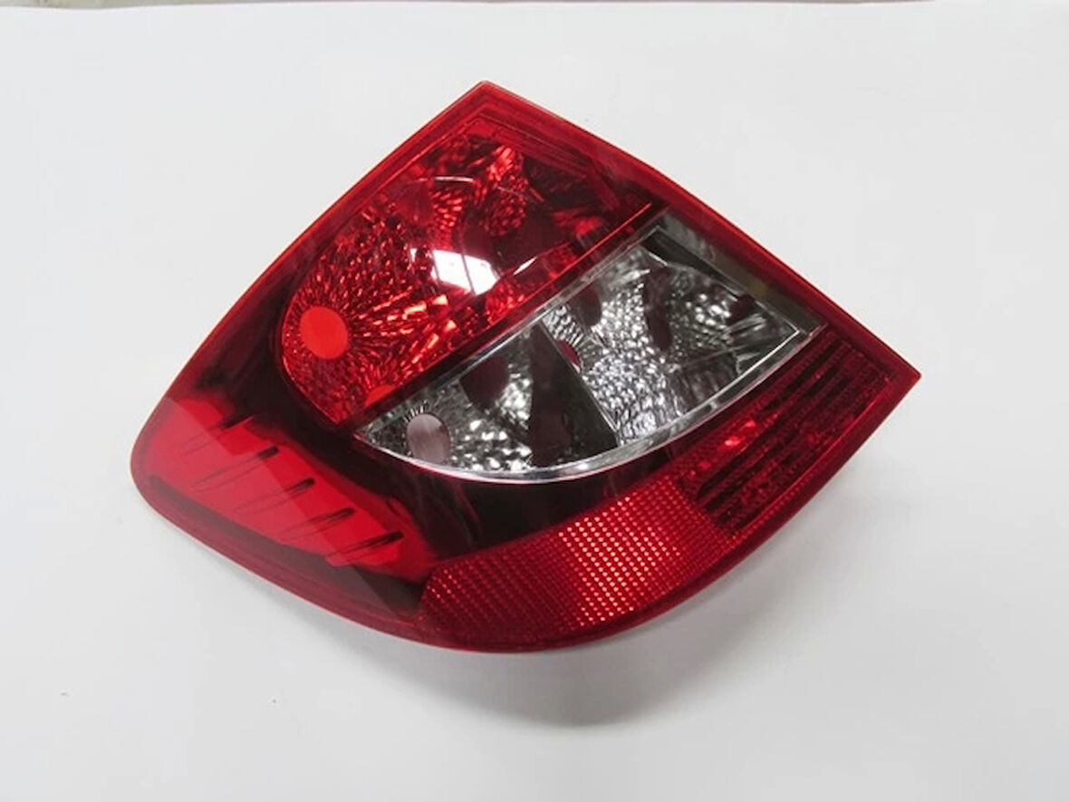 Renault Symbol- Thalıa- Sd- 09/12; Stop Lambası Sol Kırmızı/Beyaz Duysuz (Mars) (Oem No: 8200700046)