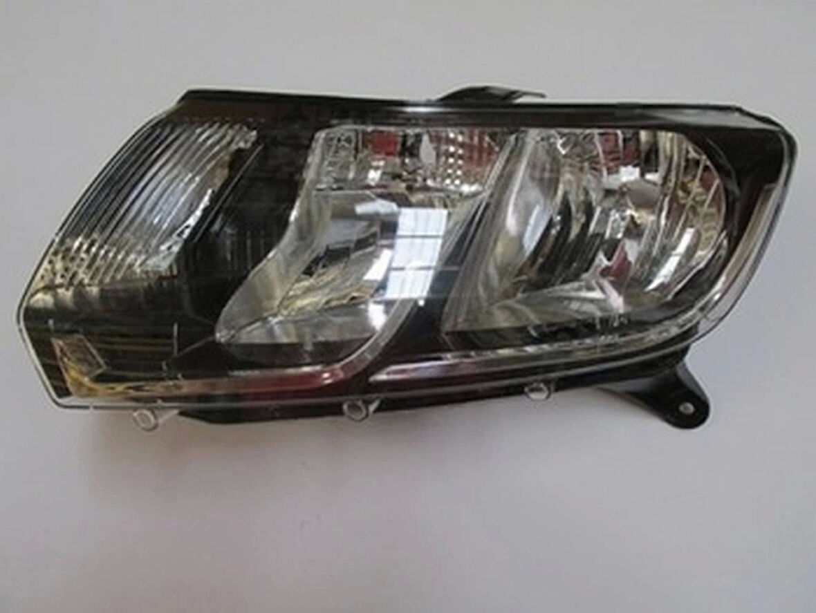 2013-2016 Renault Symbol Far Lambası Sol Manuel 6Fişli (H7-H1)(Ayfar) (Adet) (Oem No:260607796R)