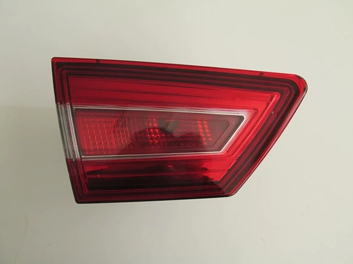 Renault Clıo- 4- Hb- 13/16; İç Stop Lambası Sol Kırmızı/Beyaz (Pleksan) (Oem No: 265552424R)