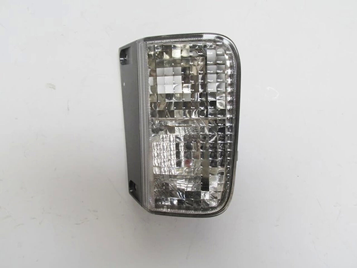 Renault Trafıc- 2- 04/14; Arka Sis Lambası Sağ Beyaz (Pleksan) (Oem No: 8200968063)