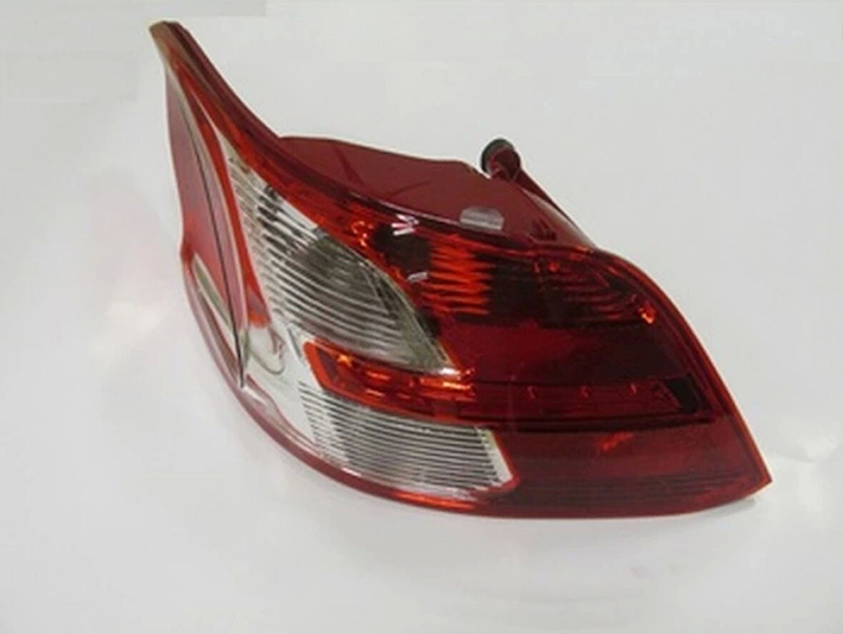 2013-2016 Peugeot 301 Stop Lambası Sol Kırmızı-Beyaz (Pleksan) (Adet) (Oem No:9674807880)