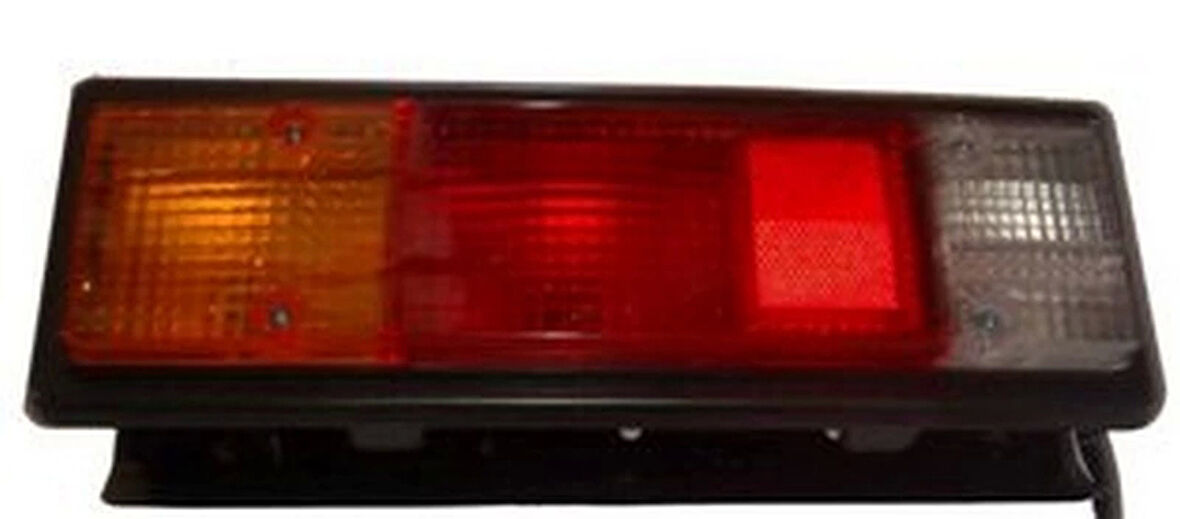 1998-2006 Mitsubishi Canter Fe515 Stop Lambası Sol Sarı-Kırmızı-Beyaz Sac Bağlantılı (Famella) (Adet) (Oem No:Mc856556)