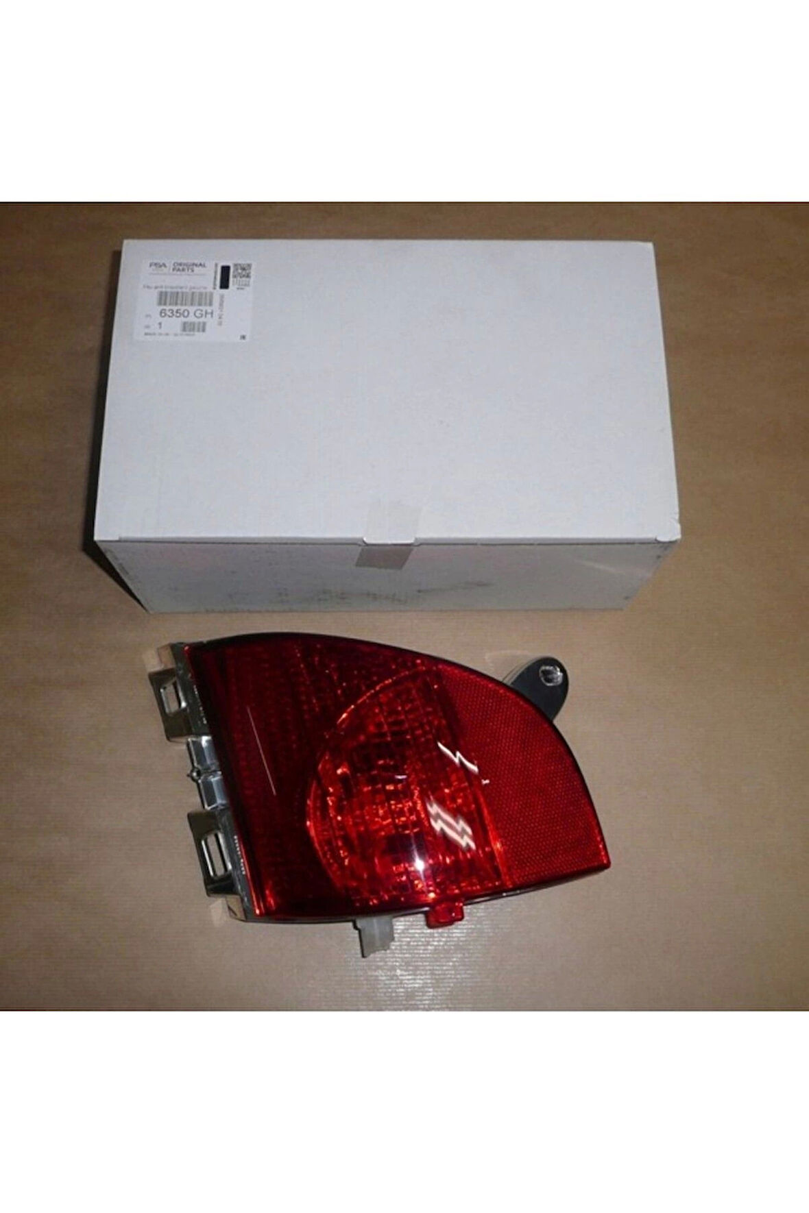 Sıs Lambası Arka Sol Psa 2008 B.M 2012- (Oem No: 6350.Gh)