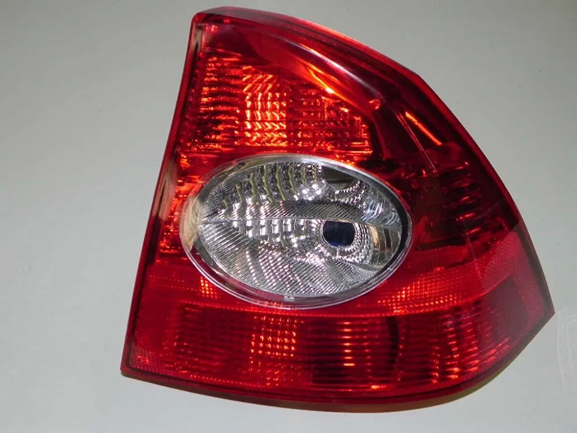 Ford Focus 2005  Stop Lambası Sağ Duysuz (Oem No:5M5113A602Aa)