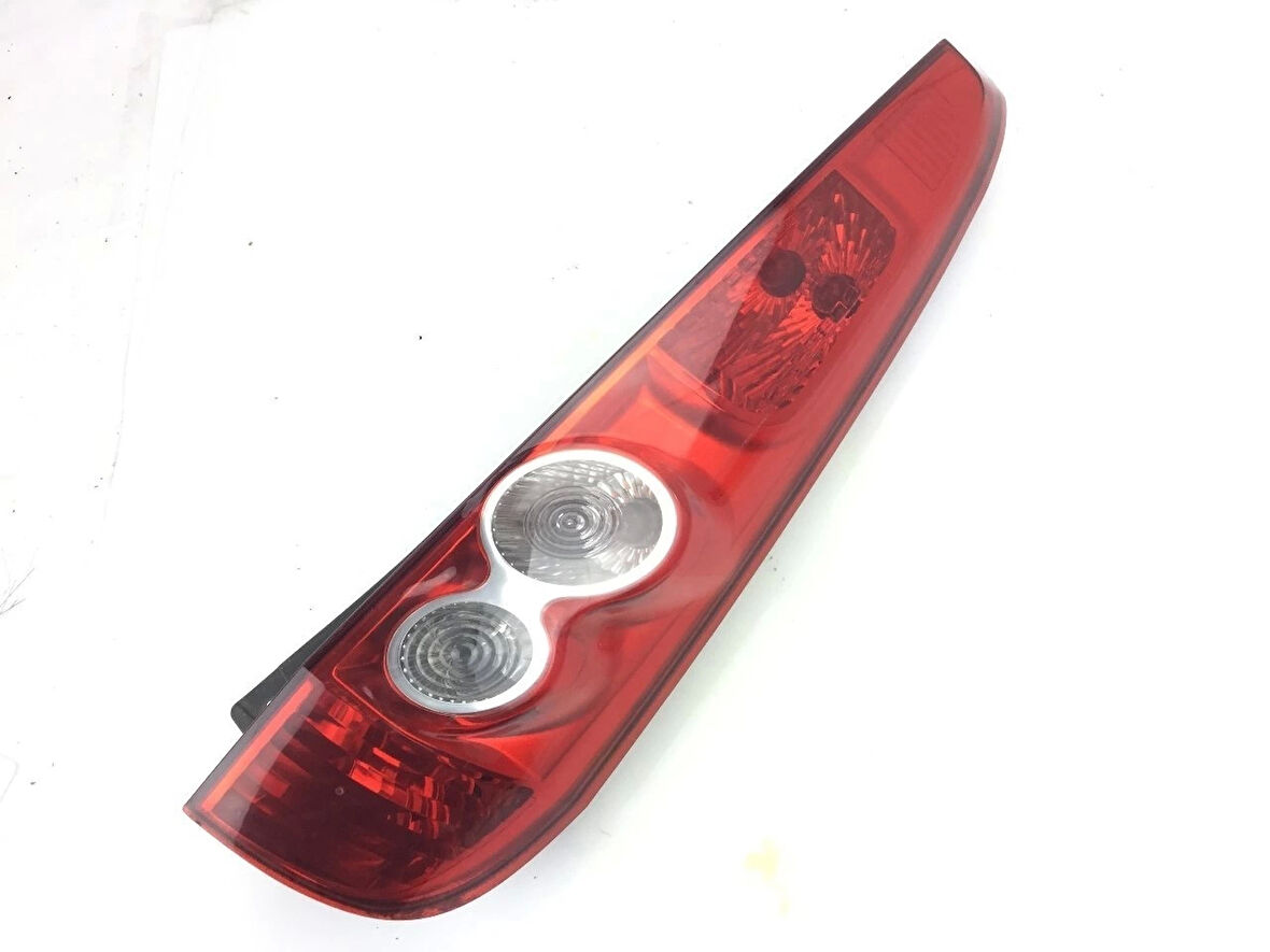 Ford Fiesta 2005  Stop Lambası Sağ Yenı Kasa 5 Kapı (Oem No:6S6113A602Ag)