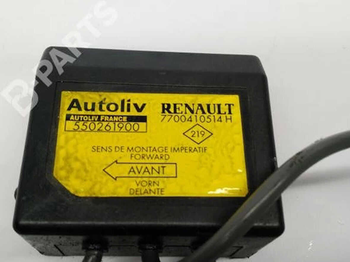Stop Lambası Sol Unıt..Ece. Renault Clıo Hb Bm 98- (Oem No: 7700410514)