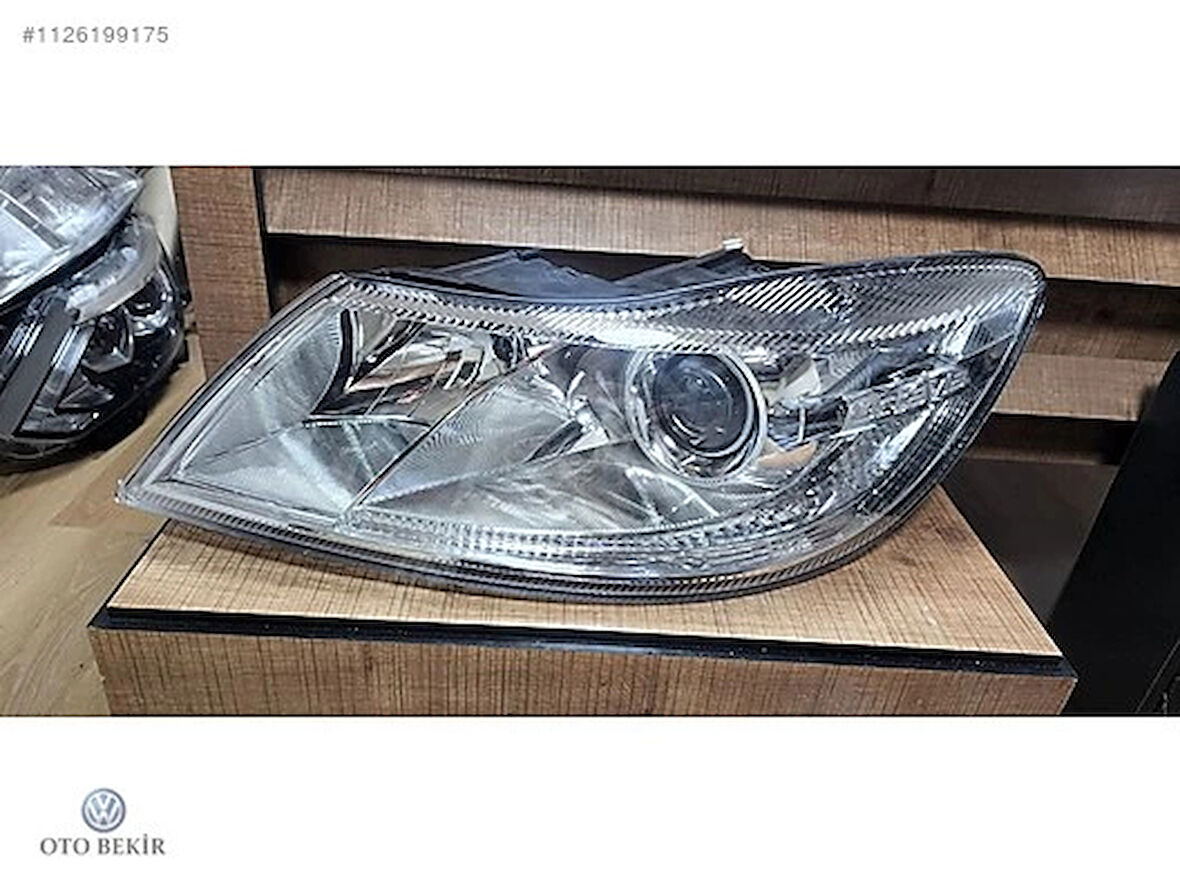 Far Sol 1El 247 052-251 (Merceklı) Vw Octavıa Bm 09-13 (Oem No: 1Z1941017S)