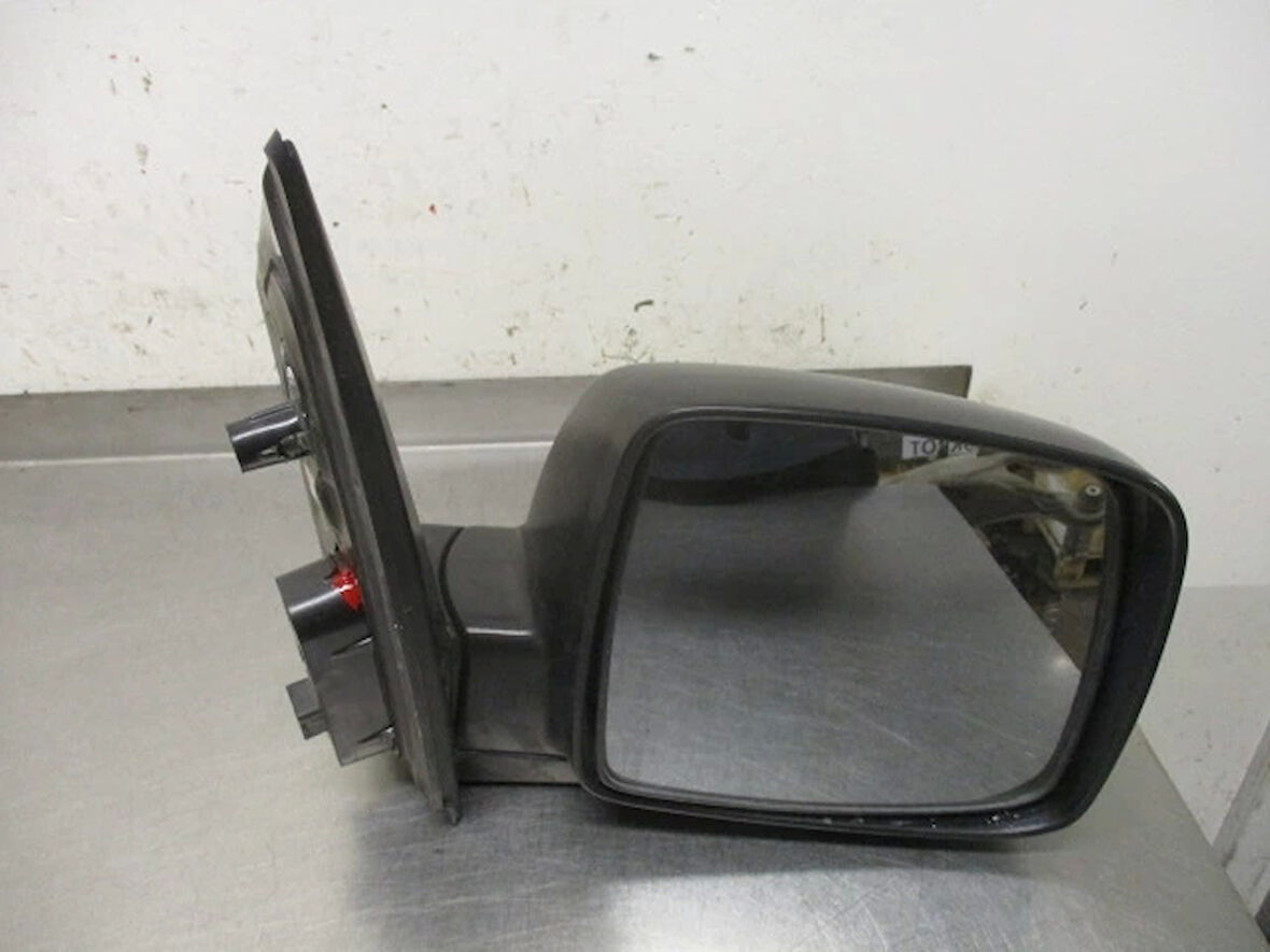 Dıs Dıkız Aynası Sağ Elektrikli Isitmali Kore H1 Dızel 2008- (Oem No: 876204H310)