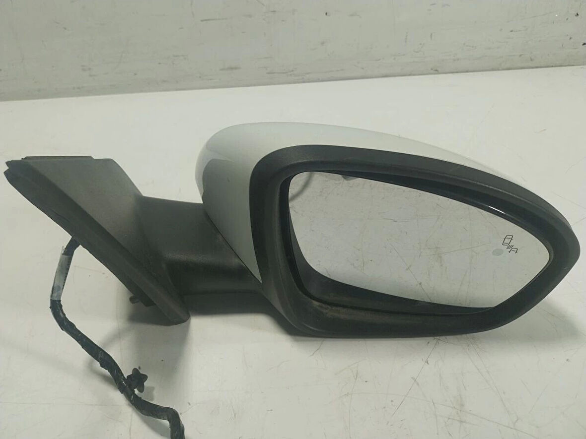 Dıs Dıkız Aynası Sağ Elektrikli Katlanir Isitmali Astarli Sinyalli Aydinlatmali Blis Sensörlü Renault Megane Iv Bm 16- (Oem No: 963011434R)