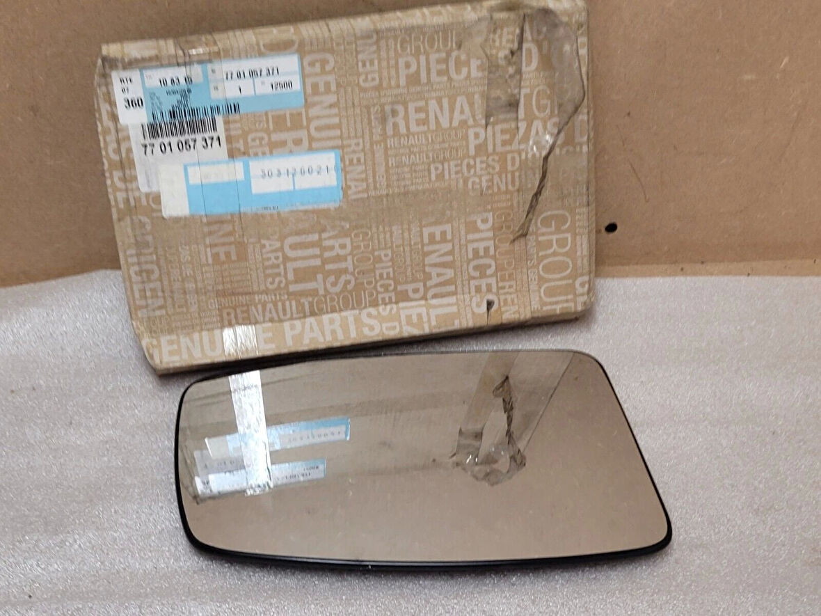 Ayna Camı Sol Isıtmalı Renault Master Iı Bm 03-09 (Oem No: 7701057371)