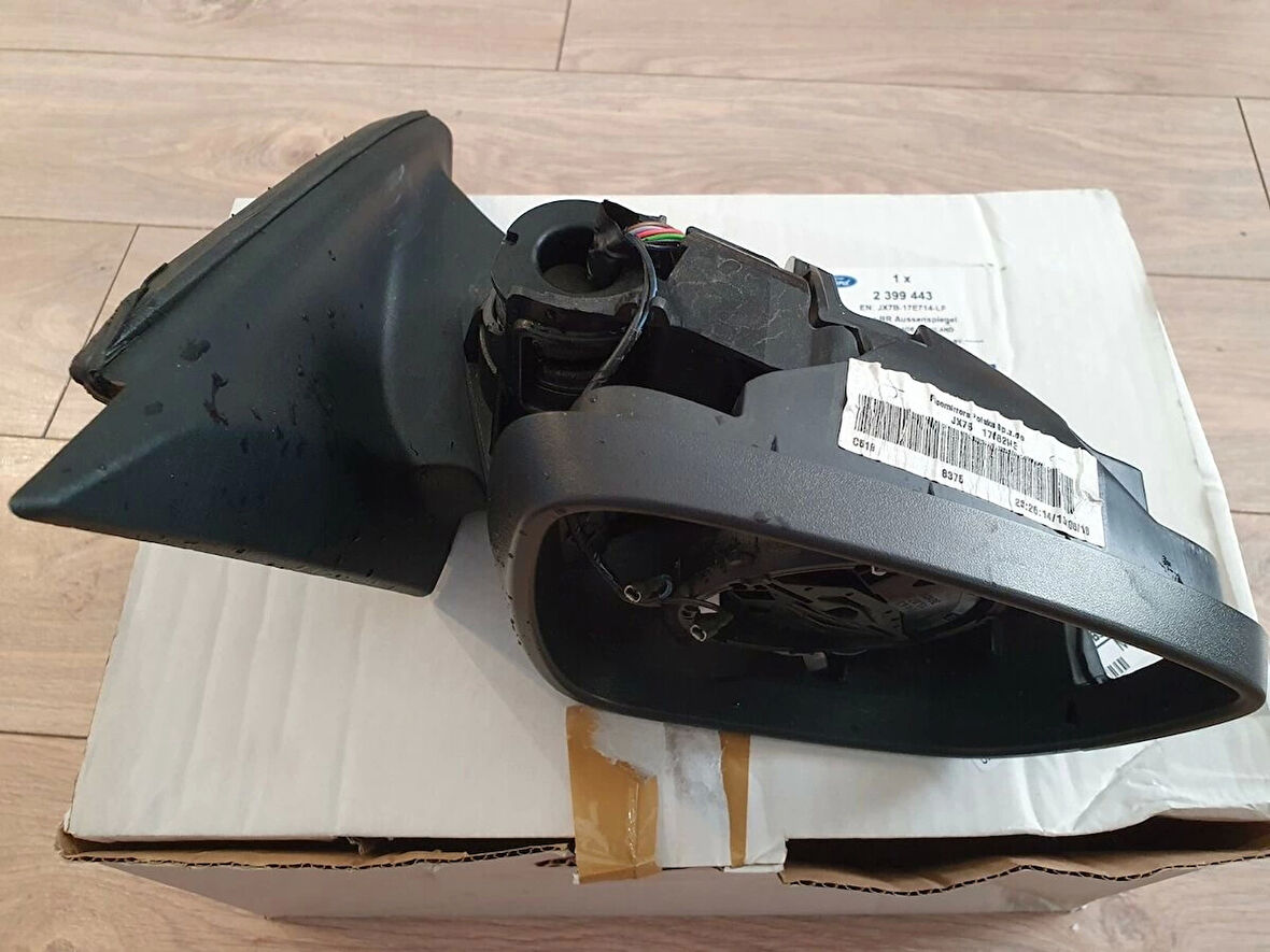 Ford Focus Elektrikli Katlanır Ayna 18-Den İtibaren; Yan+Alt Sinyalli  Astarlı Sağ Jx7B 17E714 Kf (Oem No: Jx7B 17E714 Kf)