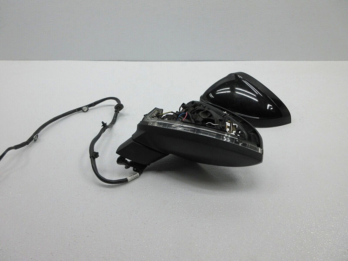 Dış Dikiz Aynası A3 Sedan 13Sonrası Elektrikli,Isıtmalı, Sinyalli Astarlı, Katlanır, Hafızalı Sol (Oem No: 8V5857409F9B9)