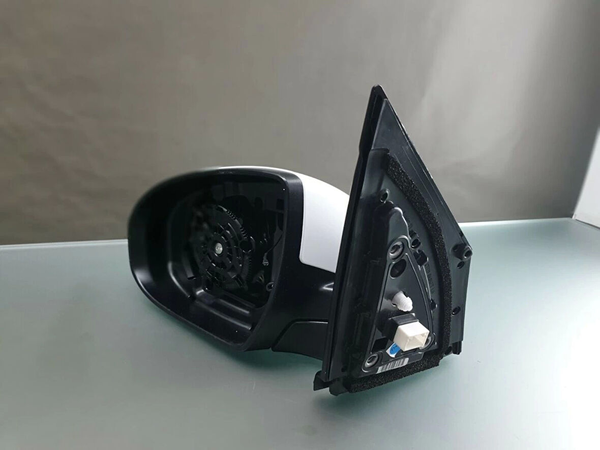 Dış Dikiz Aynası Tucson 15-18 Elektrikli Isıtmalı Sinyalli Sol (Oem No: 87610-D7040)