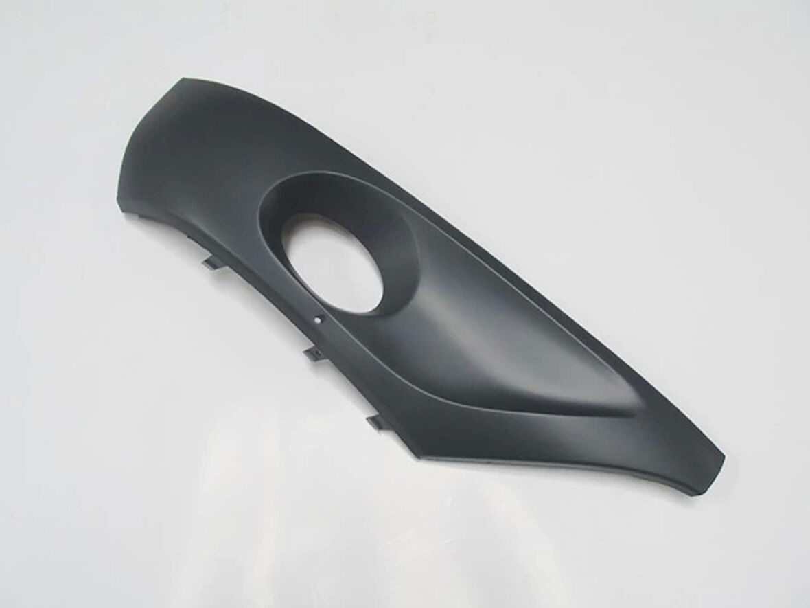 Volkswagen Touareg- 10/14; Sis Lamba Kapağı Sağ Sis Delikli (Tw) (Oem No: 7P6807490)