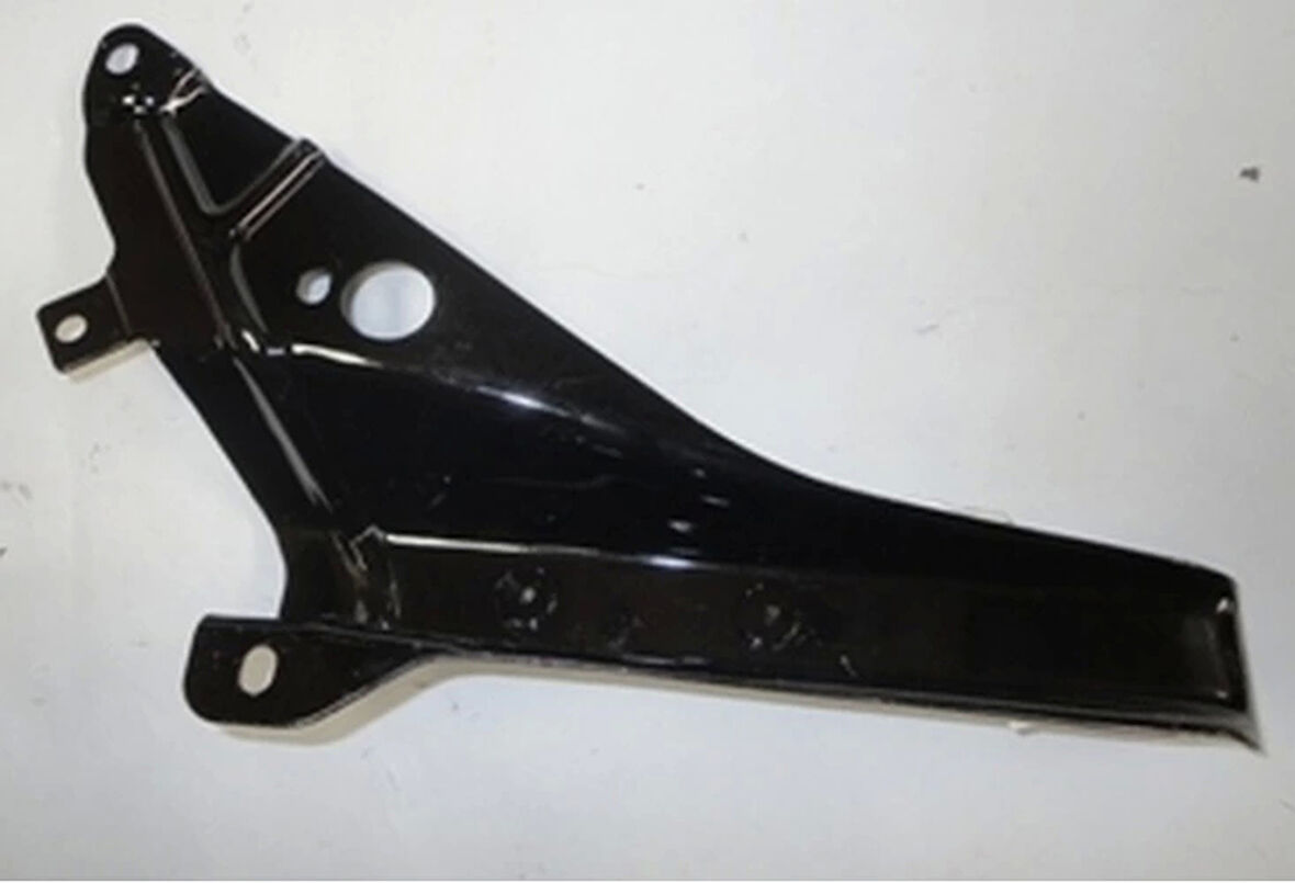 1999-2006 Mitsubishi L200 Pıck Up- Ön Tampon Dış Braketi Büyük Sağ (Orjinal) (Adet) (Oem No:Mr144821Nt)