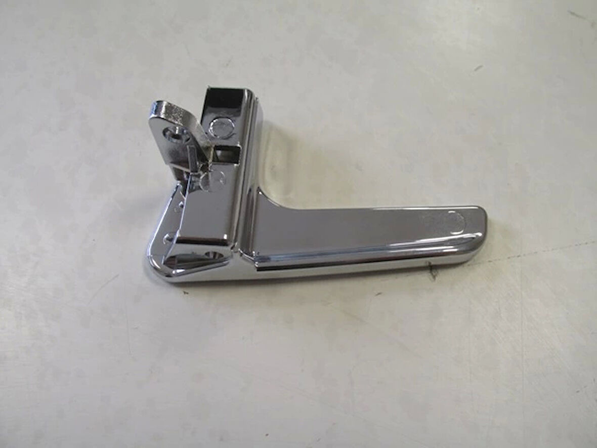 Seat Cordoba- 00/02; Arka Kapı İç Açma Kolu Elceği (Kulbu) Sağ Nikelajlı (Oem No: 6K0837114)